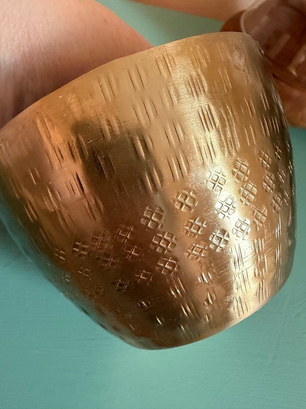 Vintage Hammered Brass Bowl – Etched Geometric Design